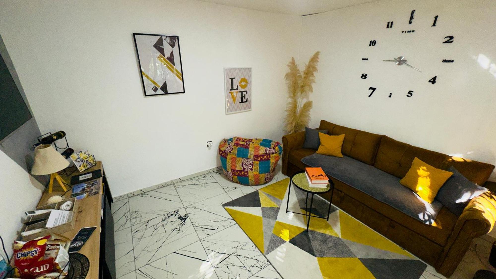 Hedonist Spa Jacuzzi Sarajevo Free Parking Luaran gambar